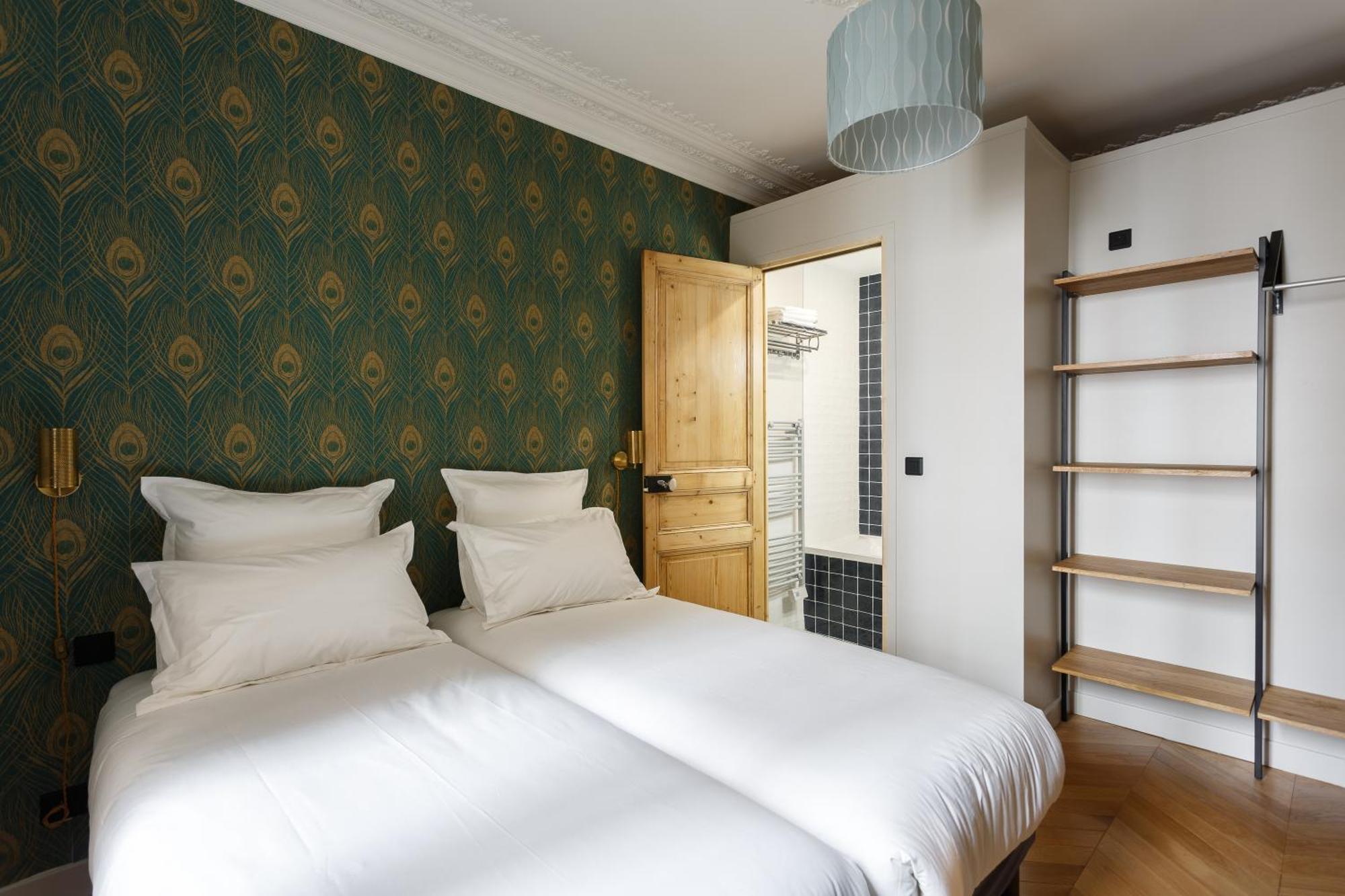 Stylish In The Heart Of Parijs